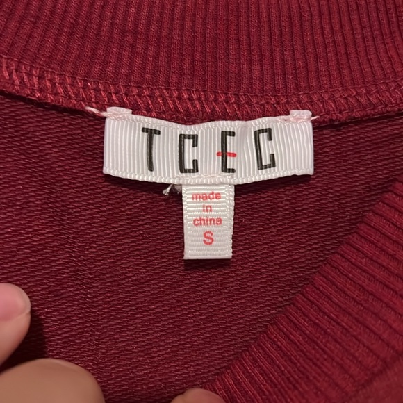 NWOT TCEC Ruffled Sweatshirt - Picture 7 of 11